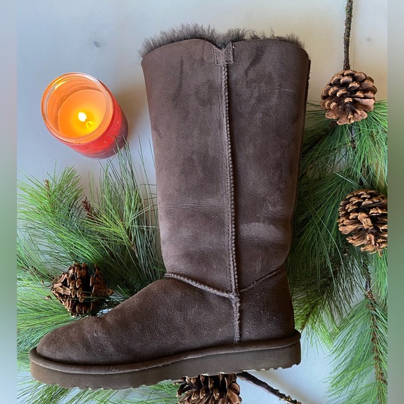 Authentic with box Bailey Button Triplet UGG Boot Size 7 - Picture 4 of 8